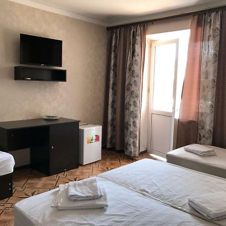 Ainar Hotel Gagra Kültér fotó